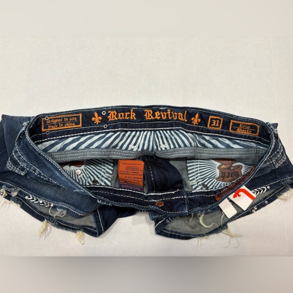 Rock Revival Erin denim jeans shorts size 31 with 3.5” inseam NWT - Picture 3 of 7